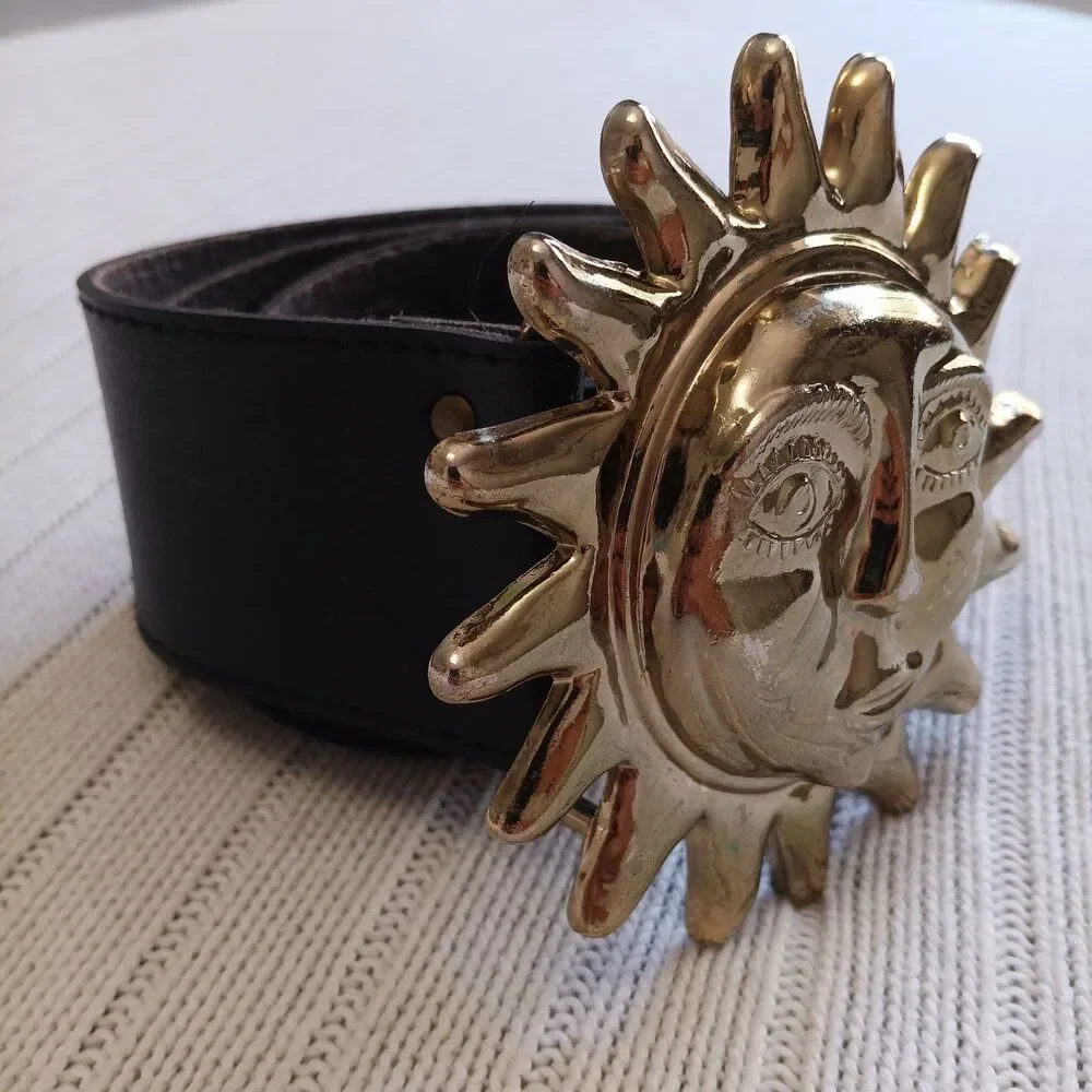 Rare Vtg 90 Moschino O Cocco Sun Face Leather Belt Redwall Italy Fair Wimsigoth